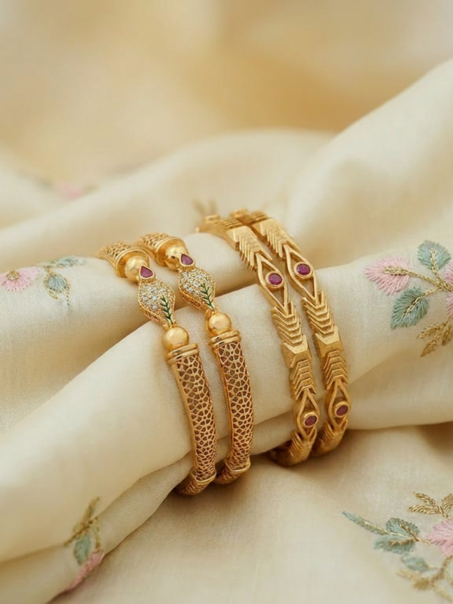 Trendy Lightweight Fancy Kada Bangles for Girls