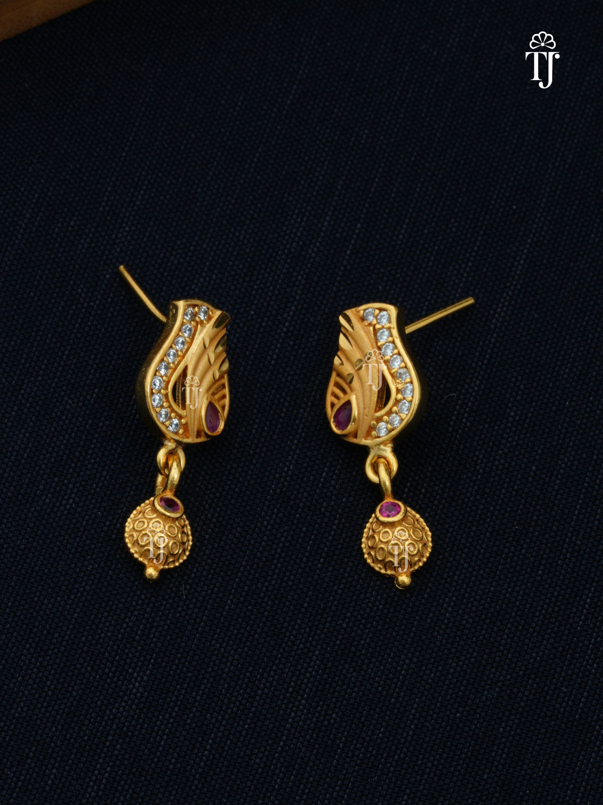 1 Gram Gold Pendant for Ladies | Stylish Gold-Plated Pendant