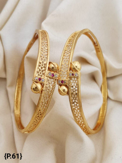 Beautiful Designer Bangles Pack Of 2 Piece (1 Pair)