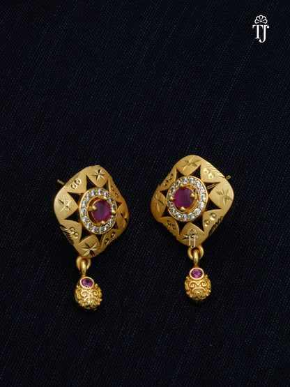 Artificial Gold Pendant Set for Women | Stylish Pendant and Earrings Set