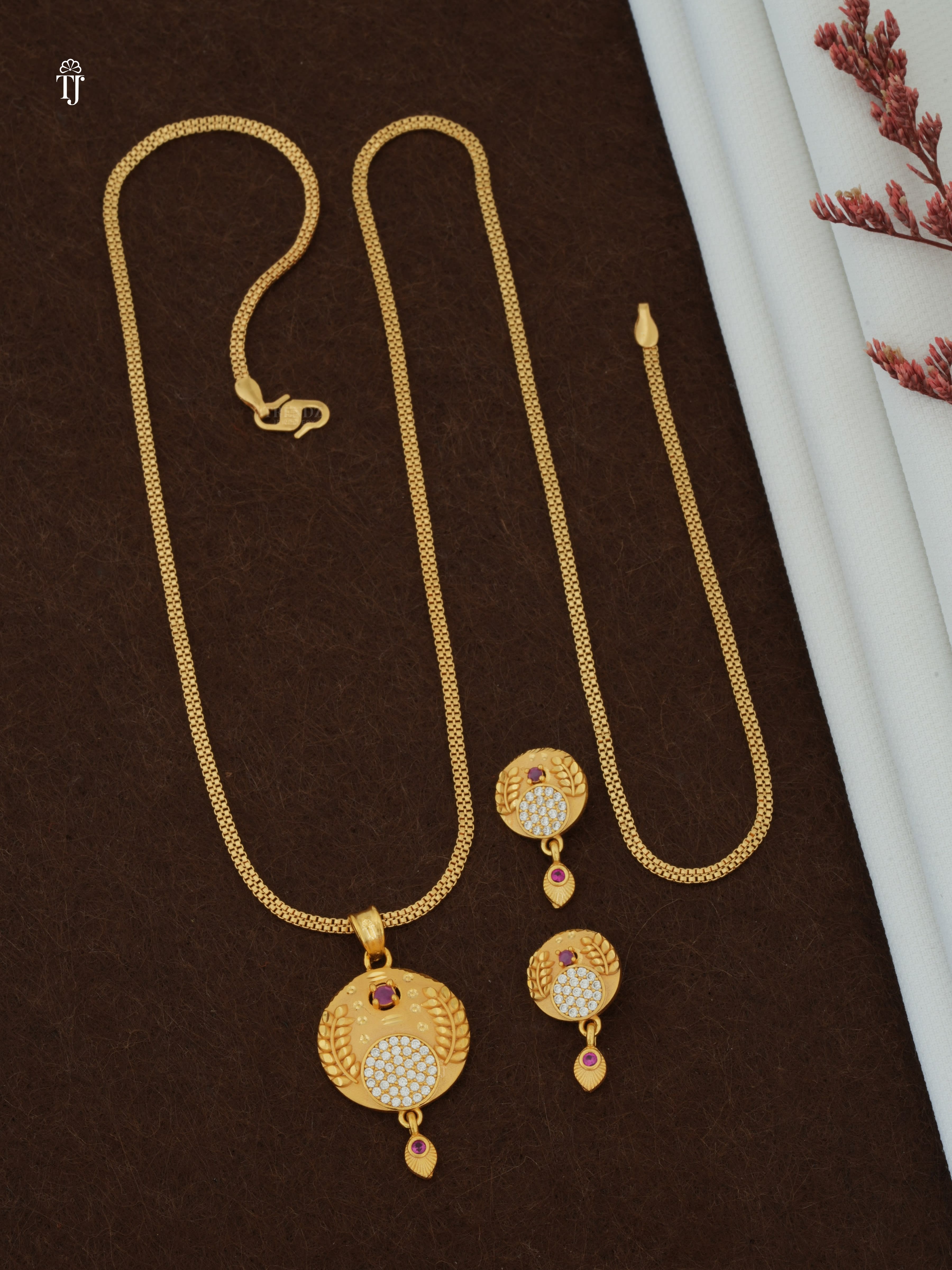 Artificial Pendant Set Online Shopping | Lovely Designer Pendant & Earrings (1 Set)