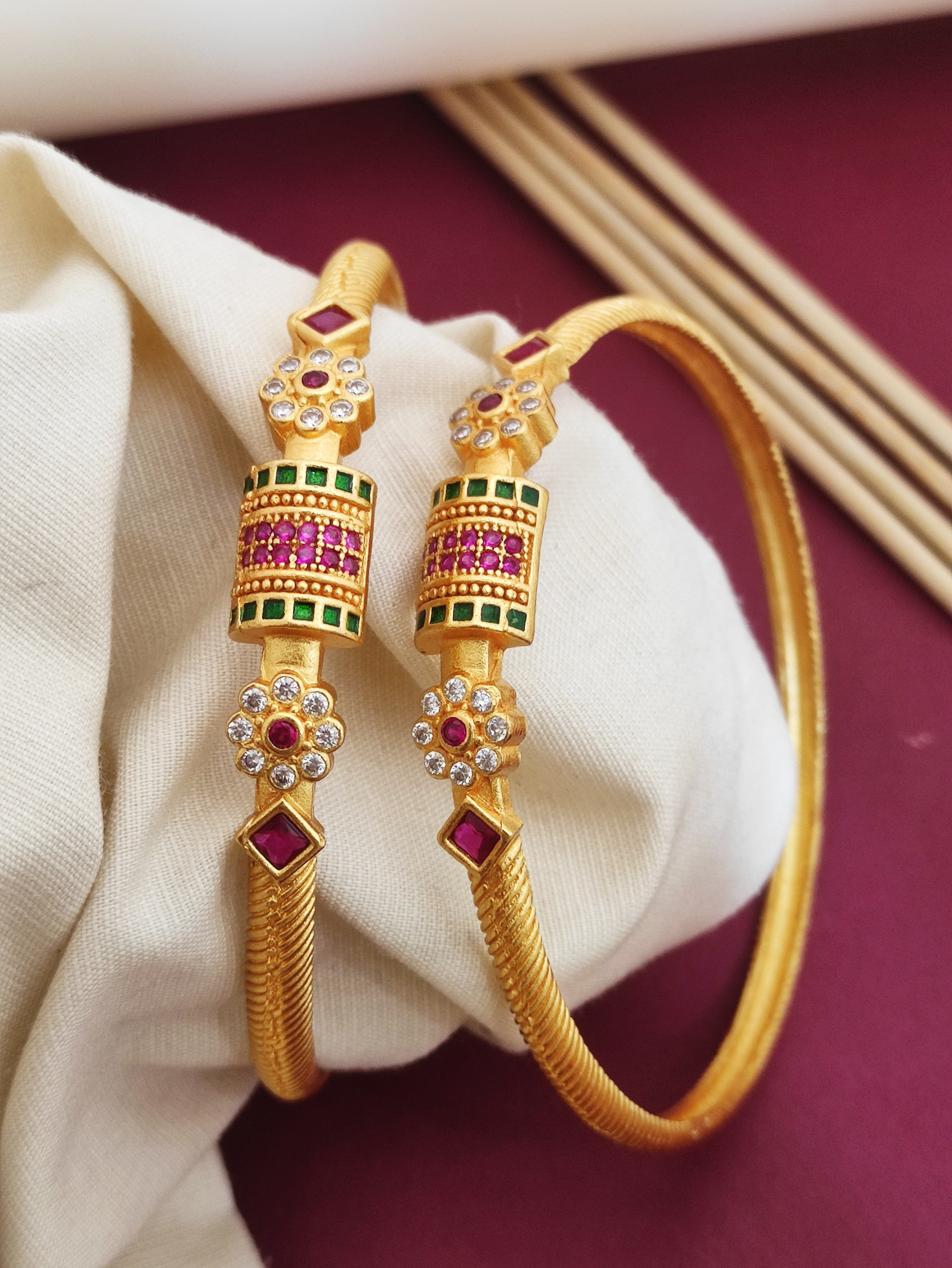 Beautiful Designer Bangles With Ruby Stone Pack Of 2 Pieces ( 1 Pair )