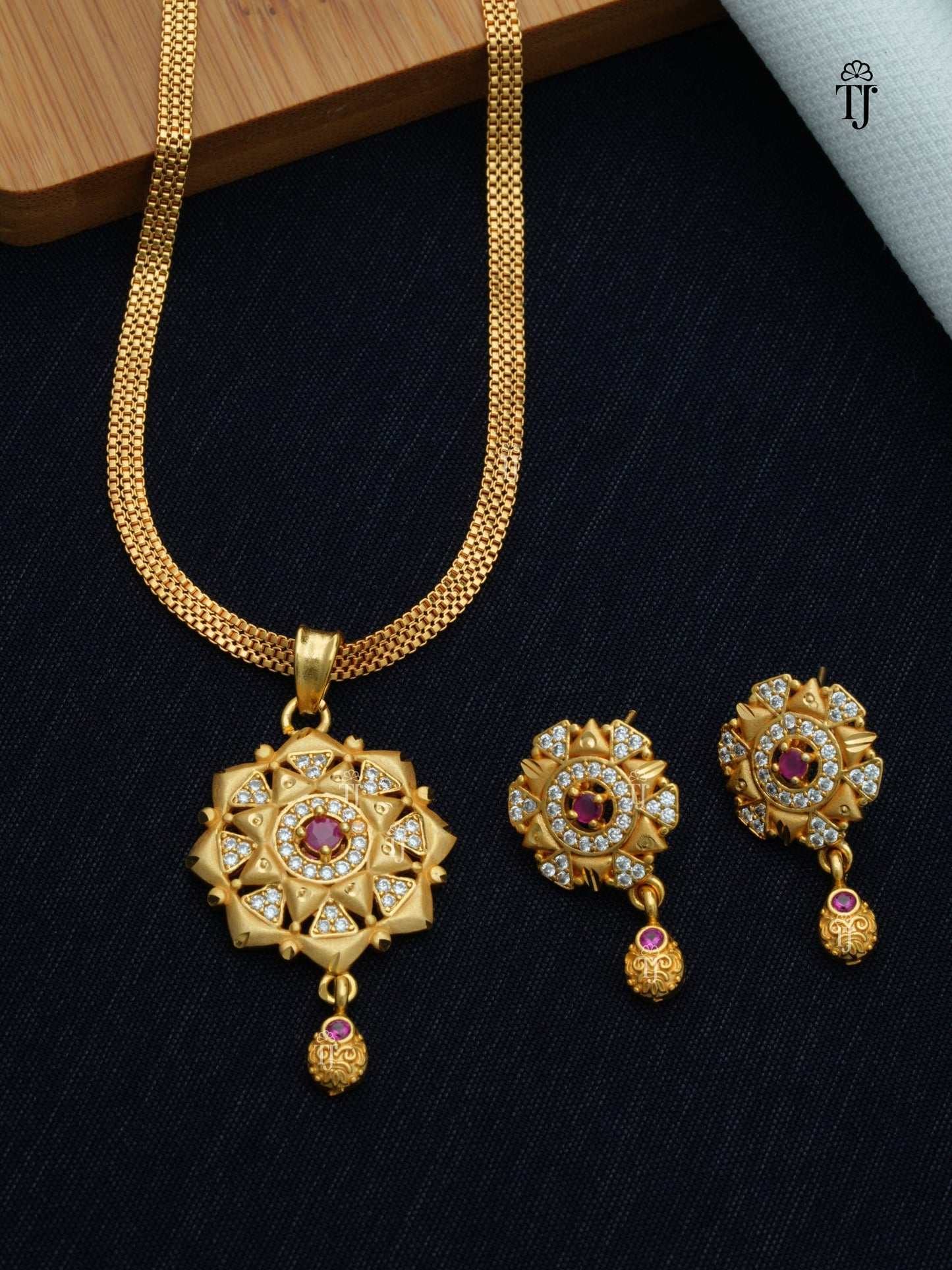 Buy Gold Plated Pendant Set Online | Premium Pendant and Earrings Set for Women