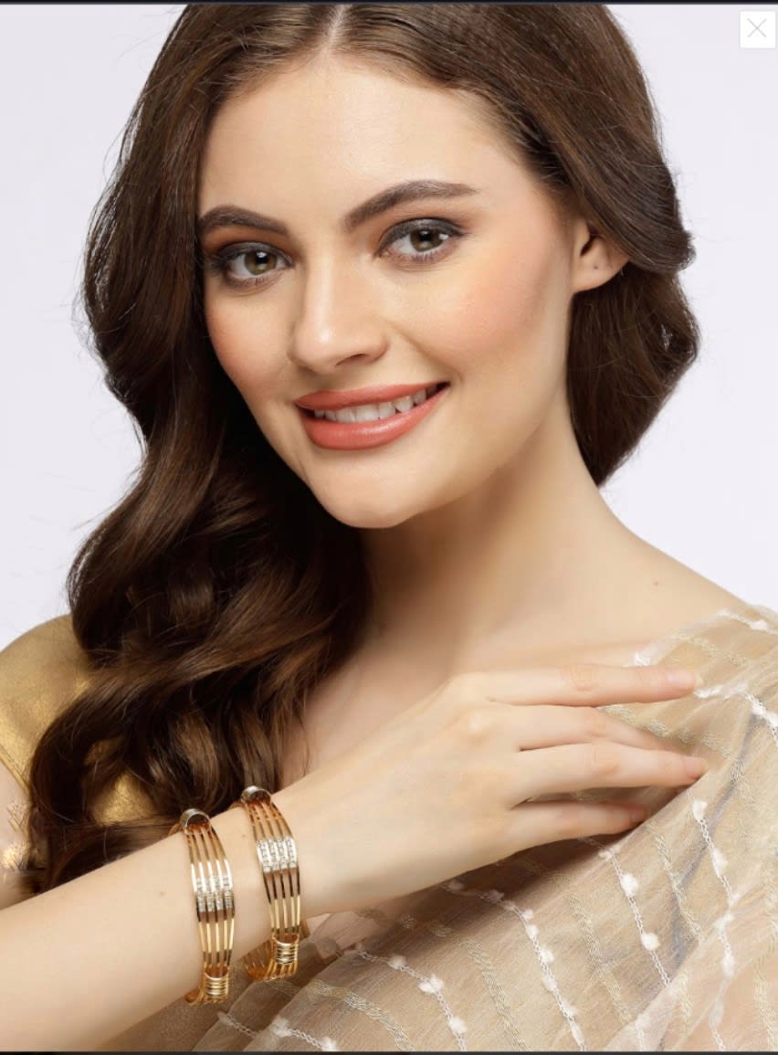 Stylish American Diamond Bangles With Micro Gold Finish Pack Of 2 Piece (1 Pair)