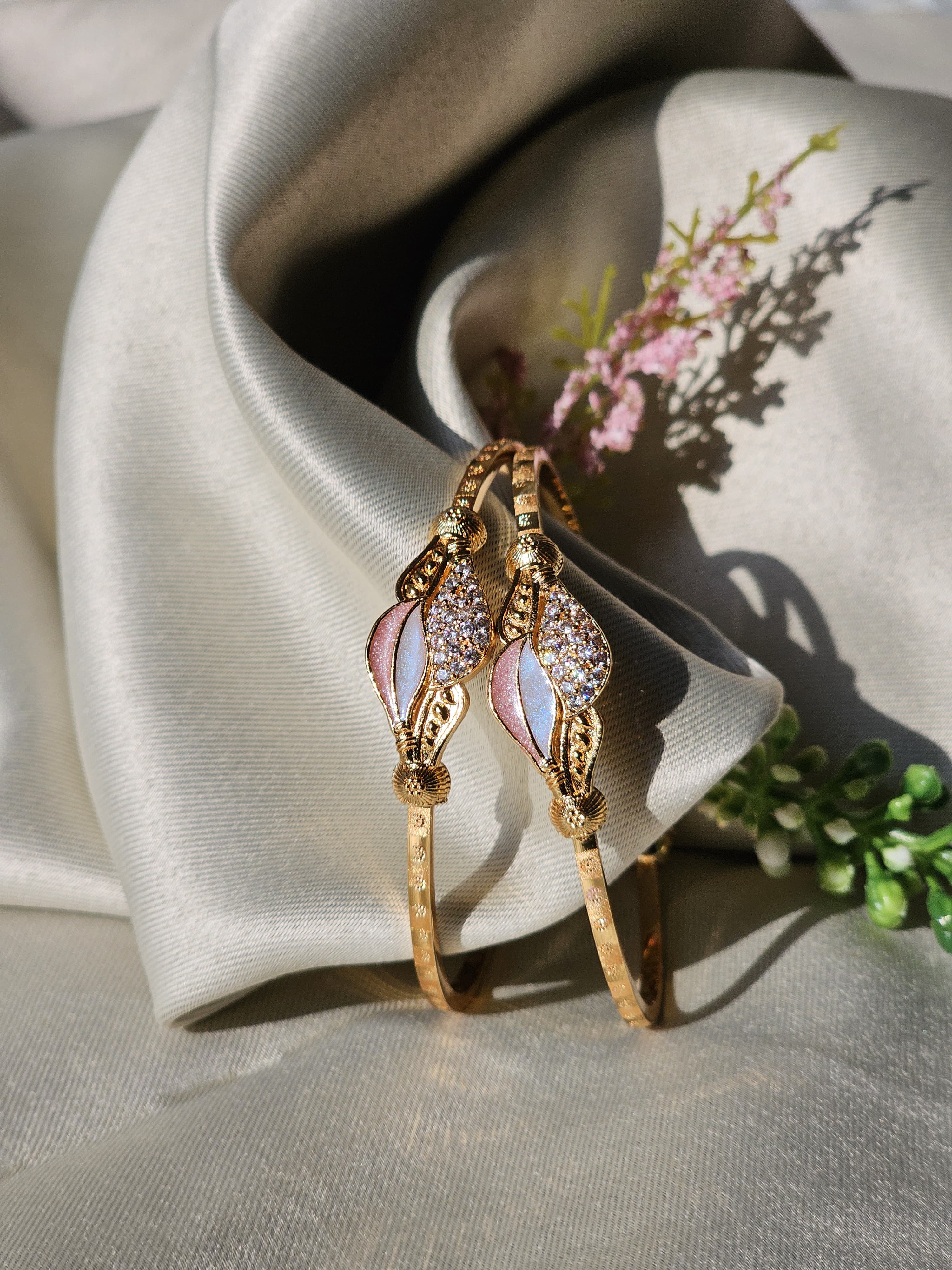 Stylish Adjustable Bracelets For Women & Girls Pack Of 2 Piece   (1 Pair)