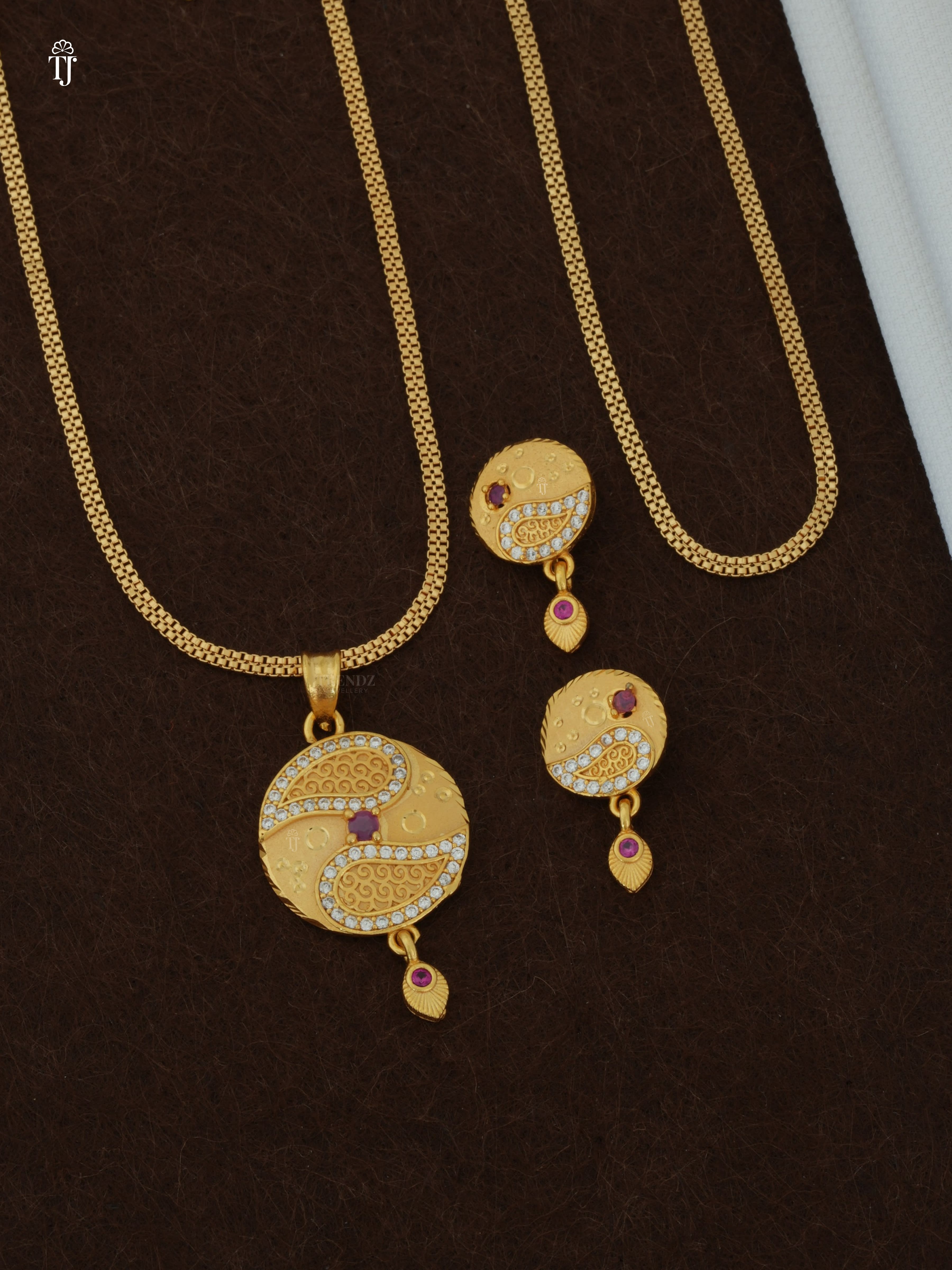 New Pendant Design for Girl | Gold-Plated Designer Pendant & Earrings (1 Set)