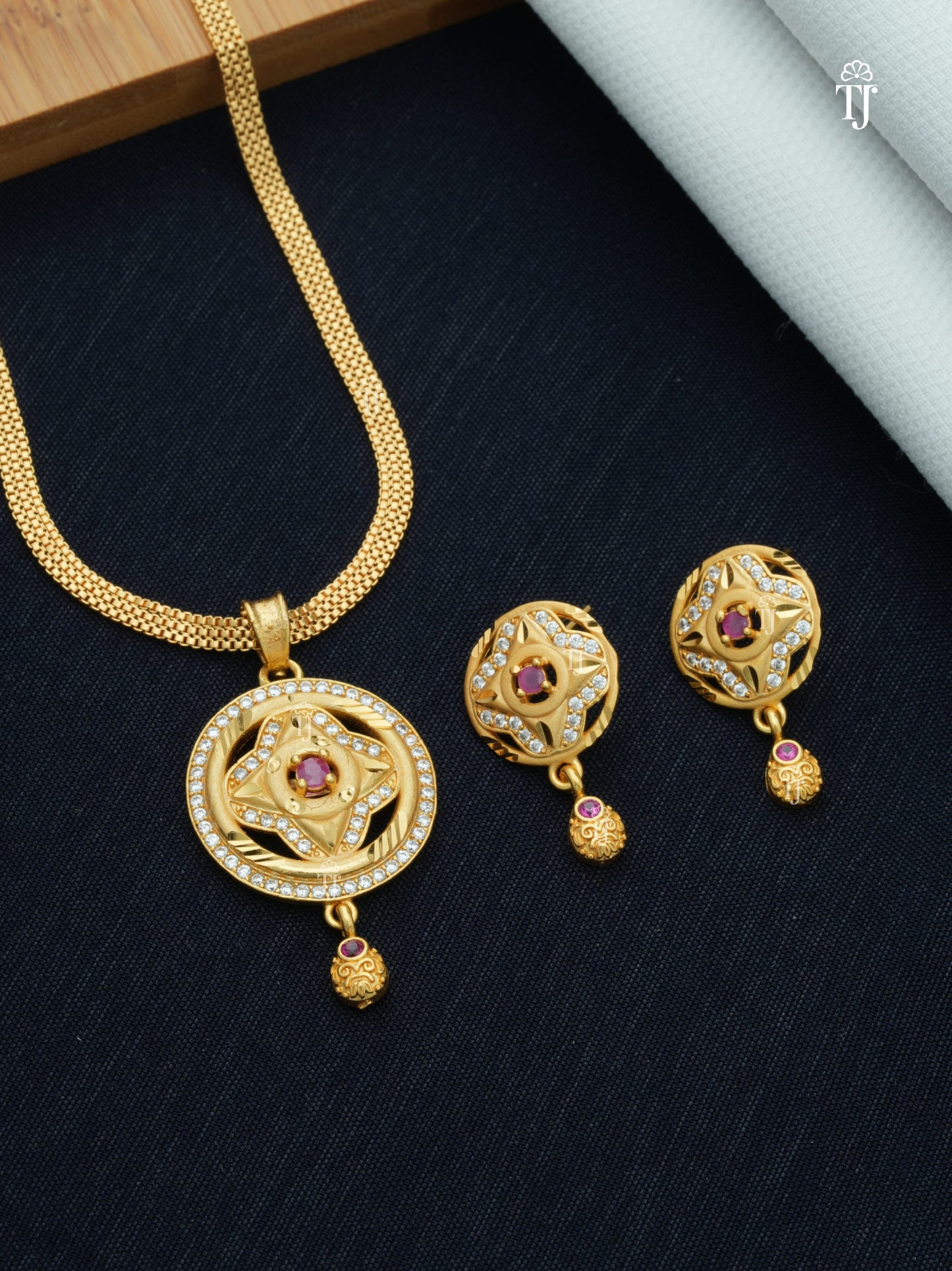 Pendant Set for Women | Charming Pendant and Earrings Set