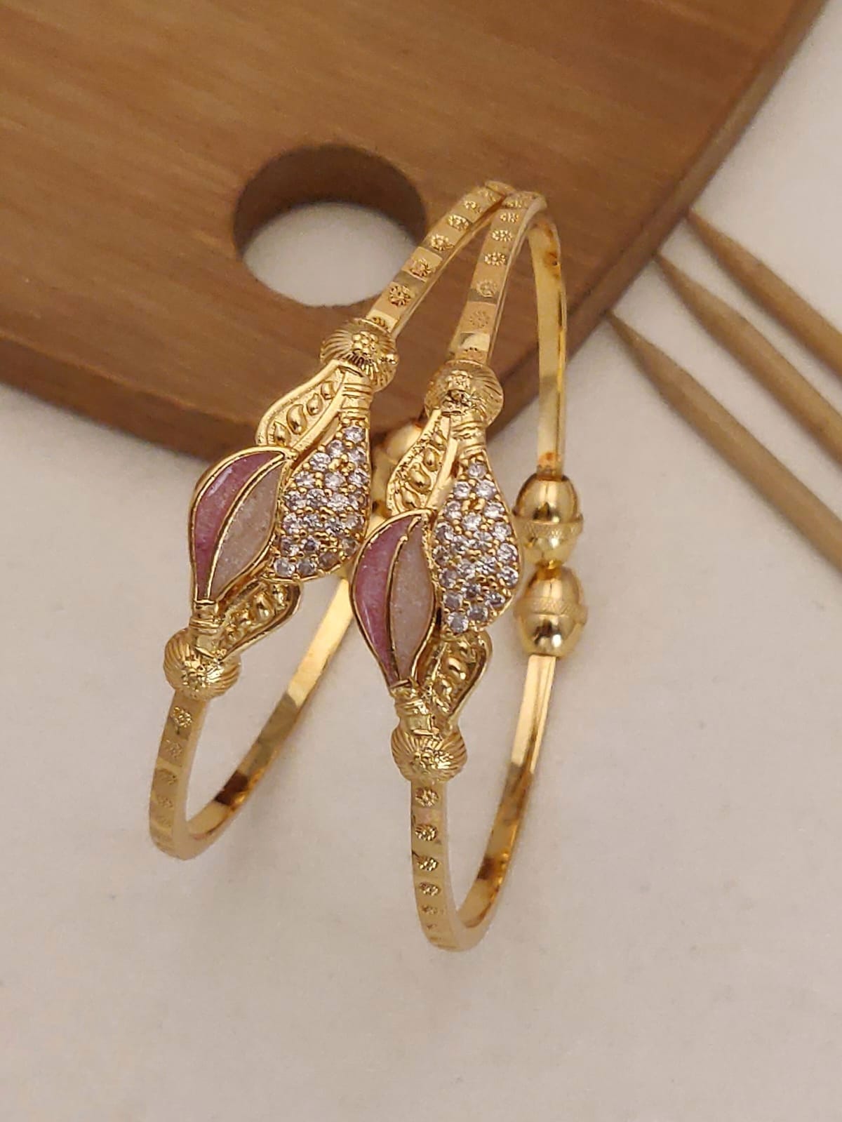 Stylish Adjustable Bracelets For Women & Girls Pack Of 2 Piece (1 Pair)