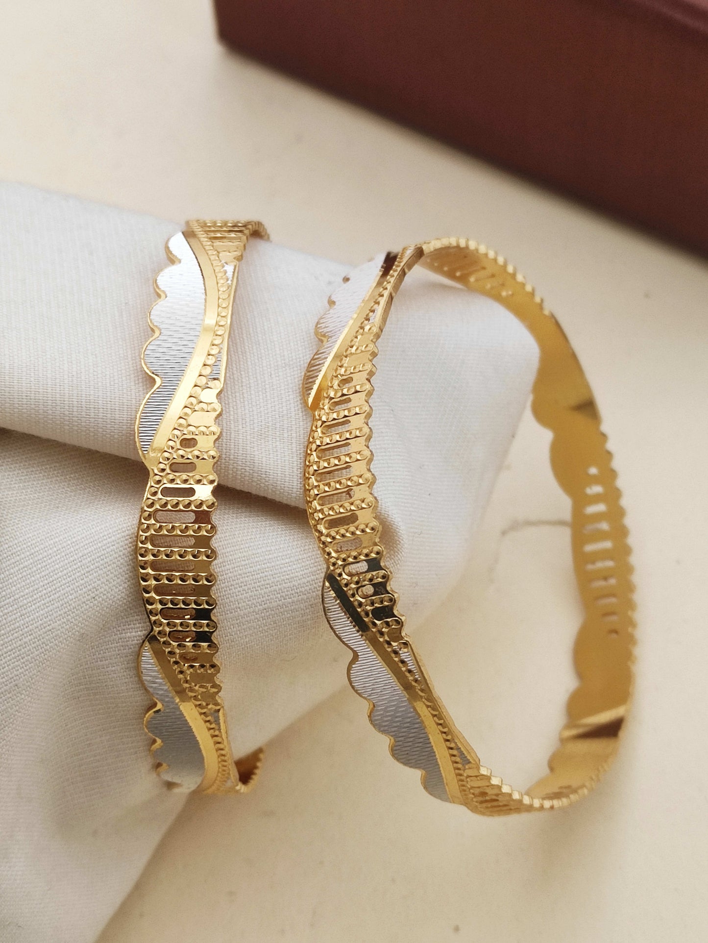 Stylish Daily Wear CNC Bangles With Silver-Gold Finish