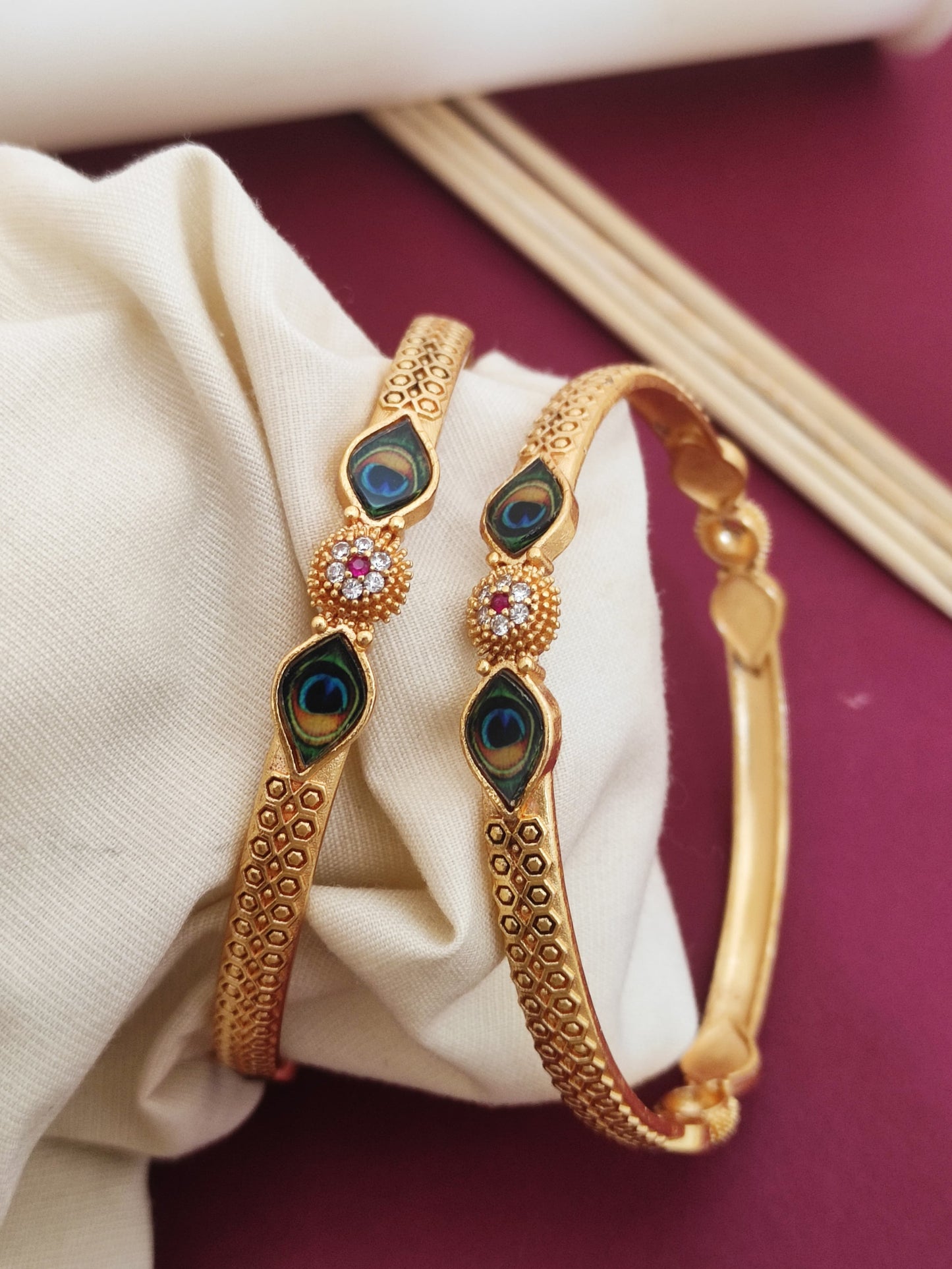 Stylish Morpankh Design Bangles With Pack Of 2 Pieces ( 1 Pair )