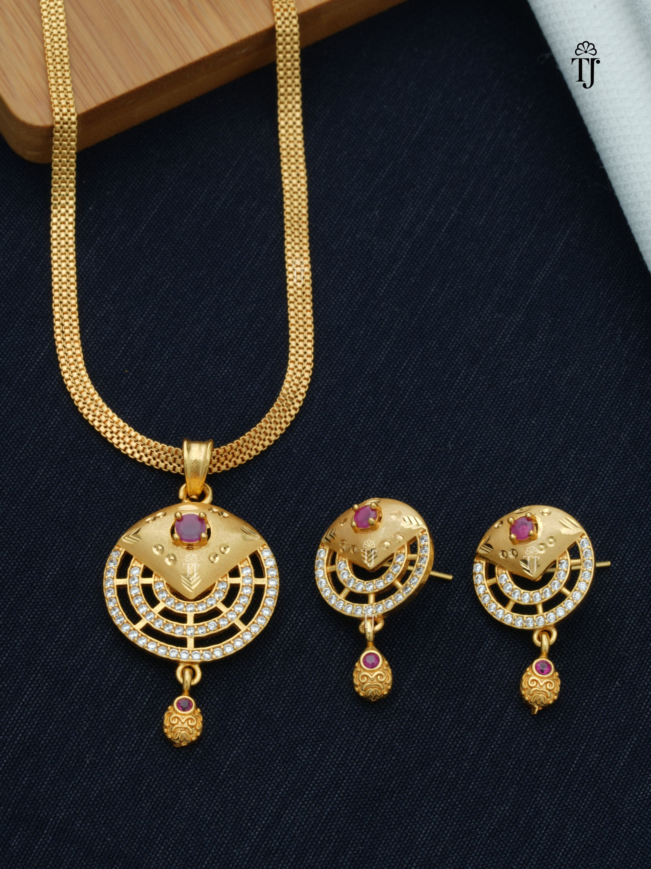 Stylish Pendant Set Artificial for Women | Dazzling Pendant and Earrings Set