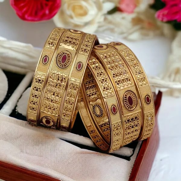 Stylish Tradition Designer Daily Wear Bangles Set Pack Of 6 Pieces