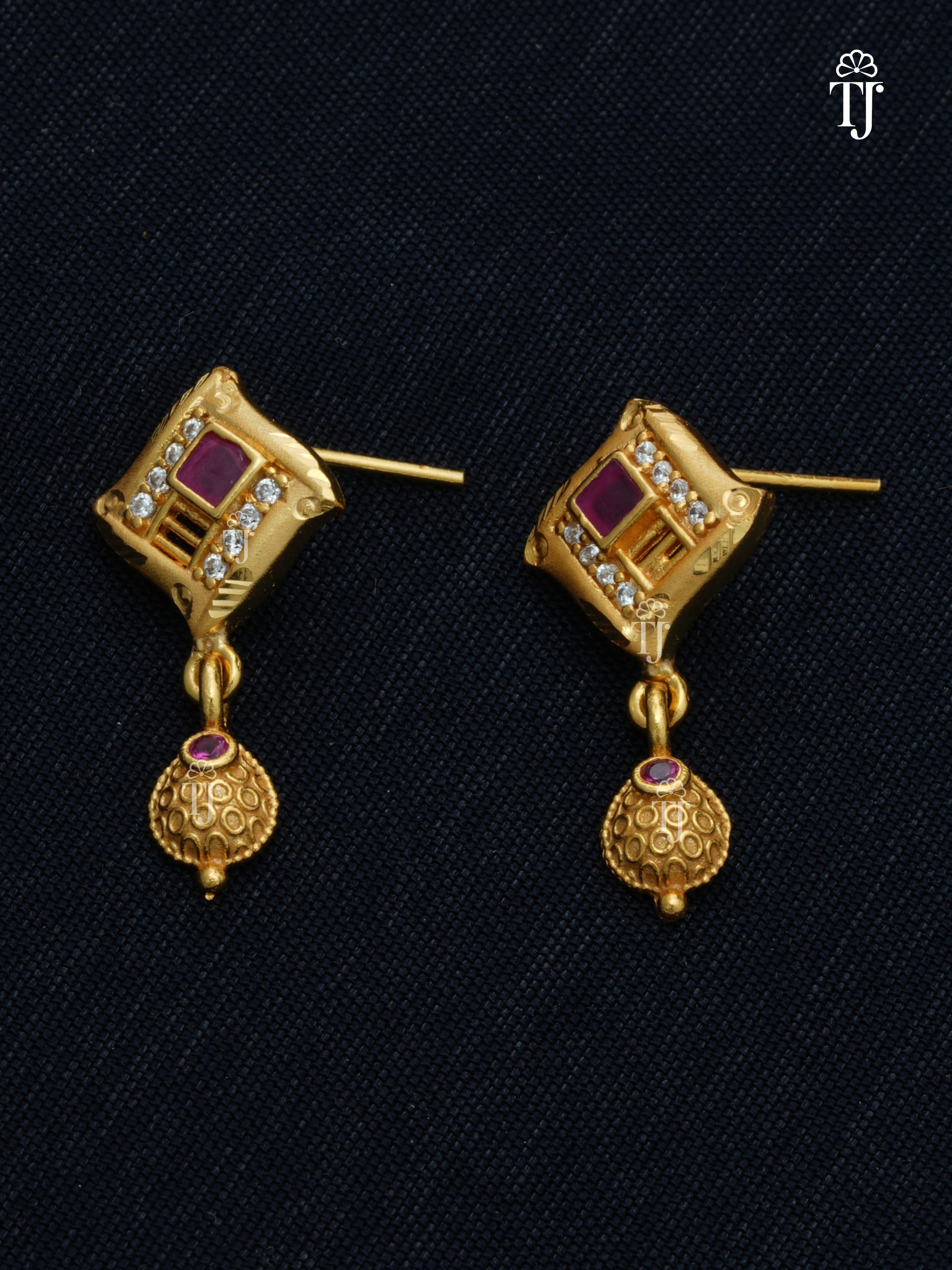 Traditional Indian Gold Plated Necklace Set | Classic Pendant and Earrings Set for Women