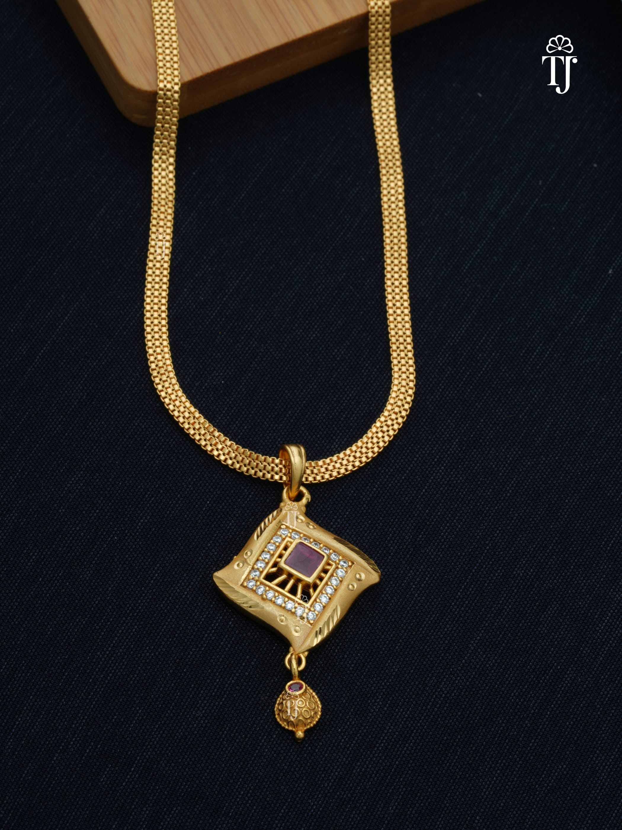 Traditional Indian Gold Plated Necklace Set | Classic Pendant and Earrings Set for Women