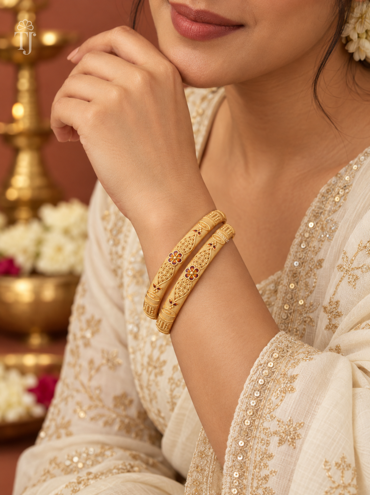 Woman wearing antique finish artificial bangles with maroon meena flower, festive outfit