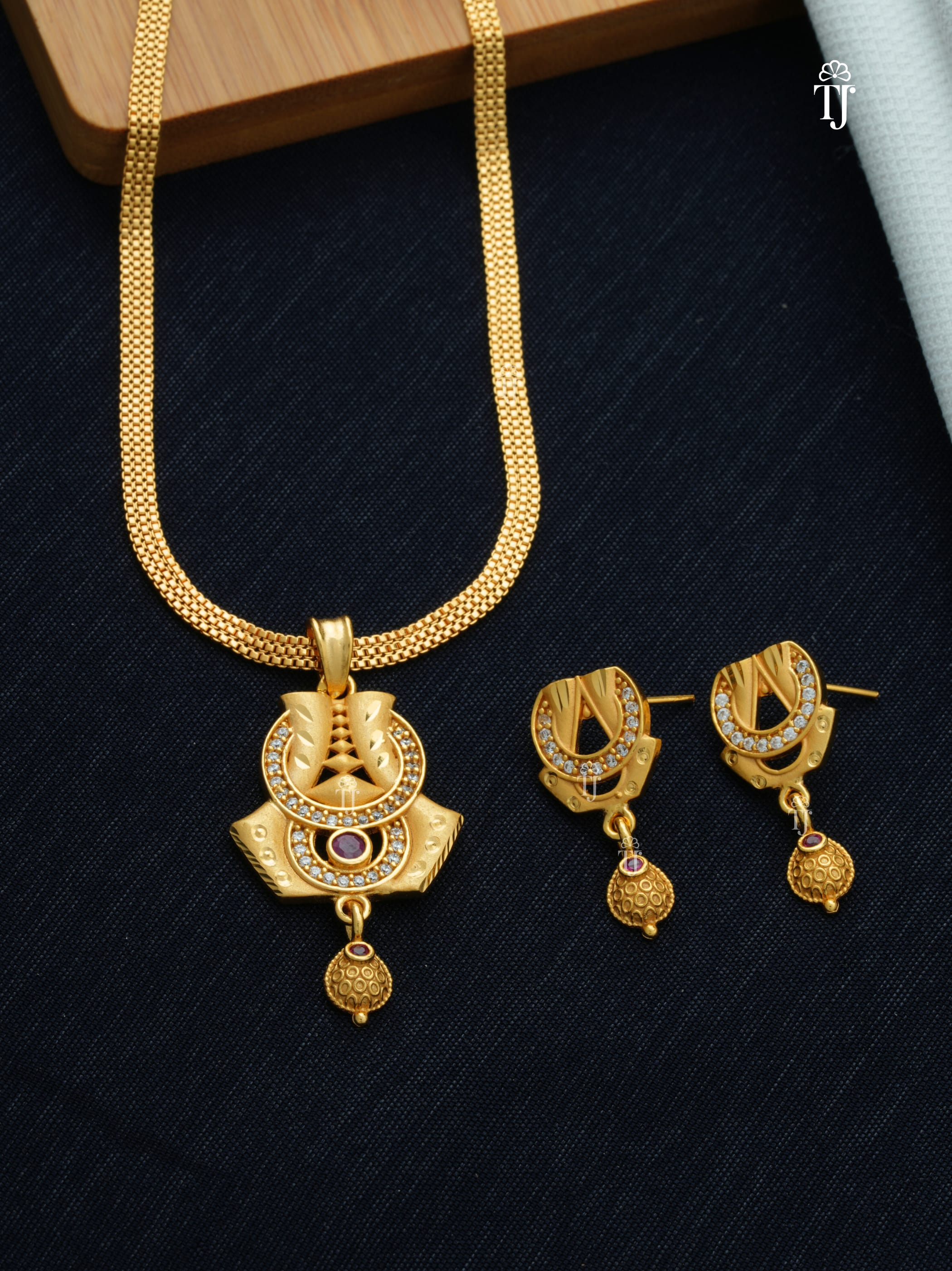 1gm Gold Plated Pendant Set for Women | Radiant Pendant and Earrings Set