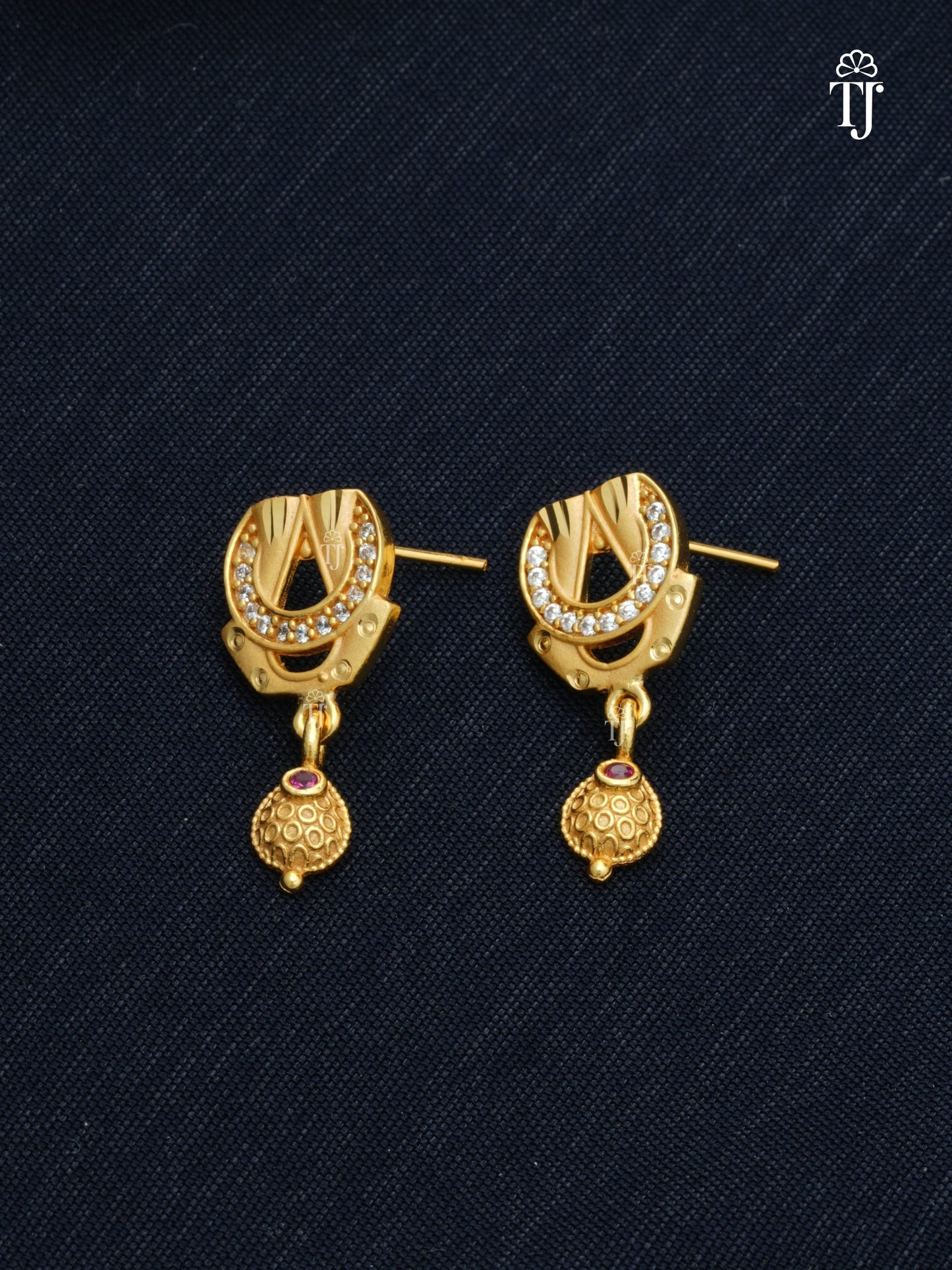 1gm Gold Plated Pendant Set for Women | Radiant Pendant and Earrings Set