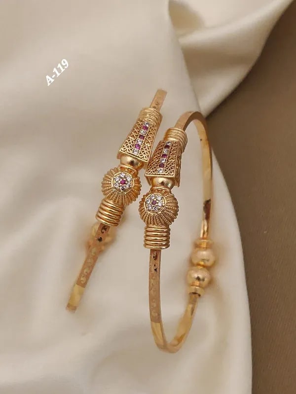 Stylish Adjustable Bracelets For Women & Girls Pack Of 4 Piece ( 2 Pair)