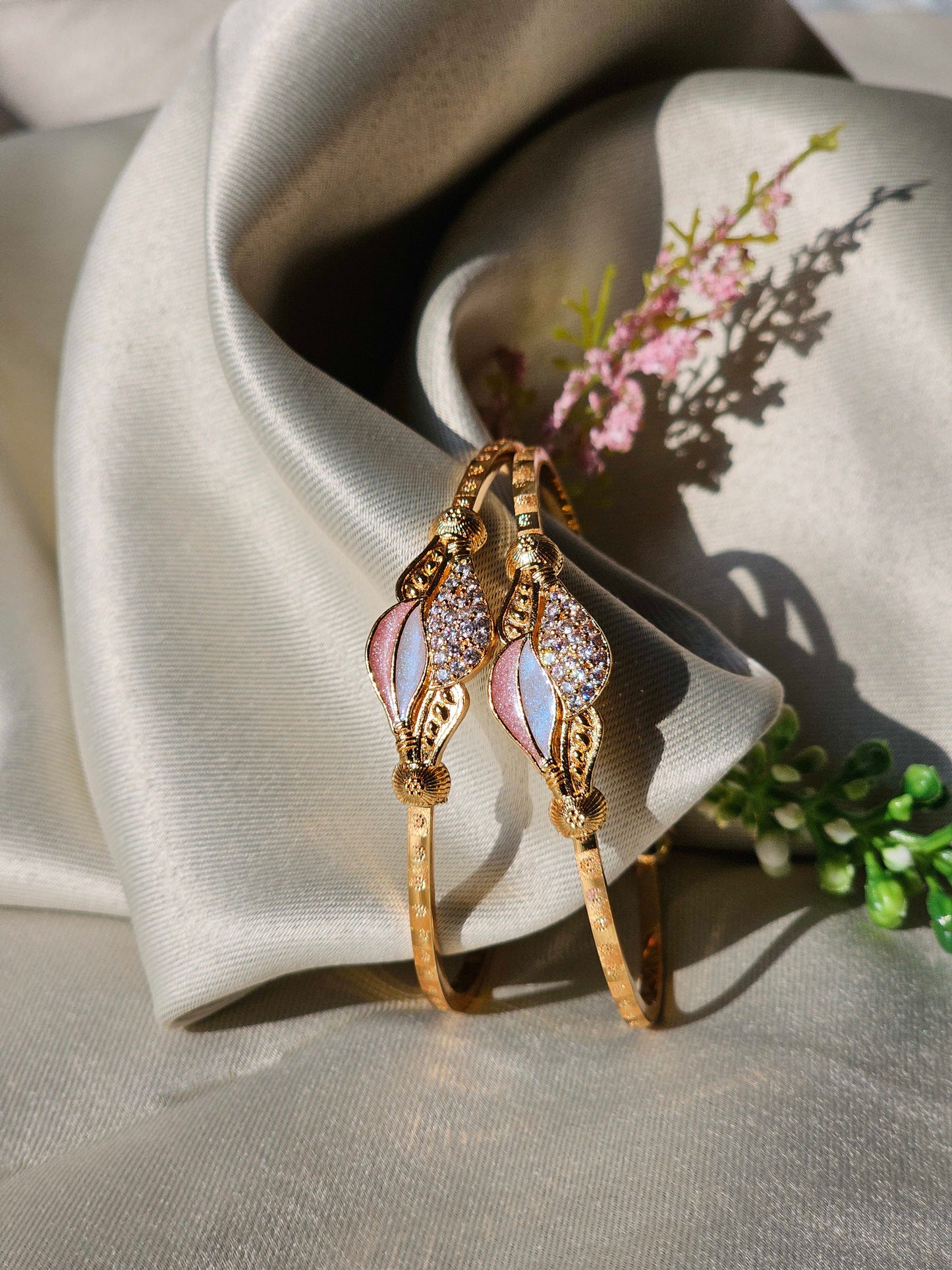 Stylish Adjustable Bracelets For Women & Girls Pack Of 2 Piece (1 Pair)